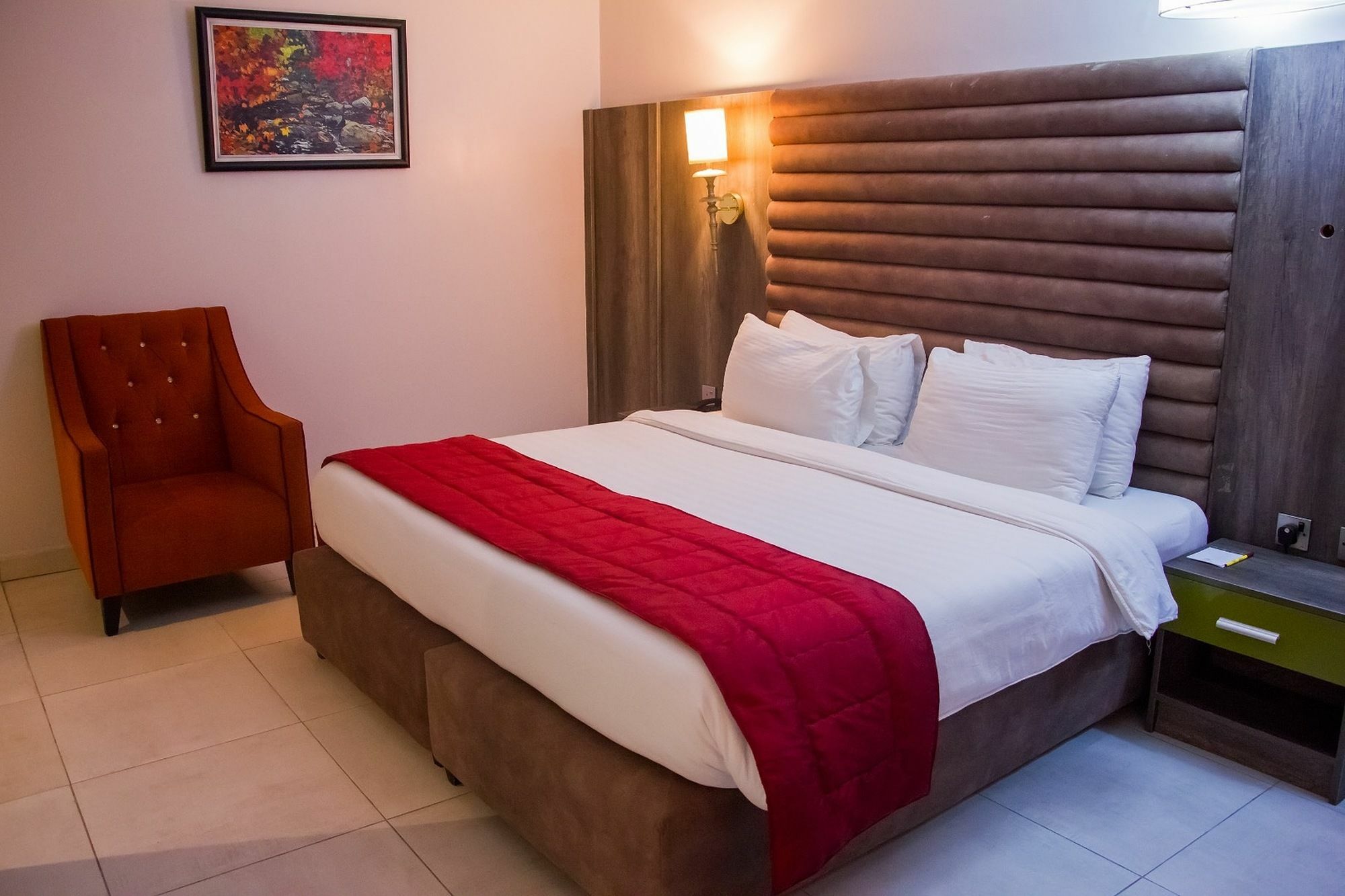 Glee Hotel Aliayabiagba エクステリア 写真